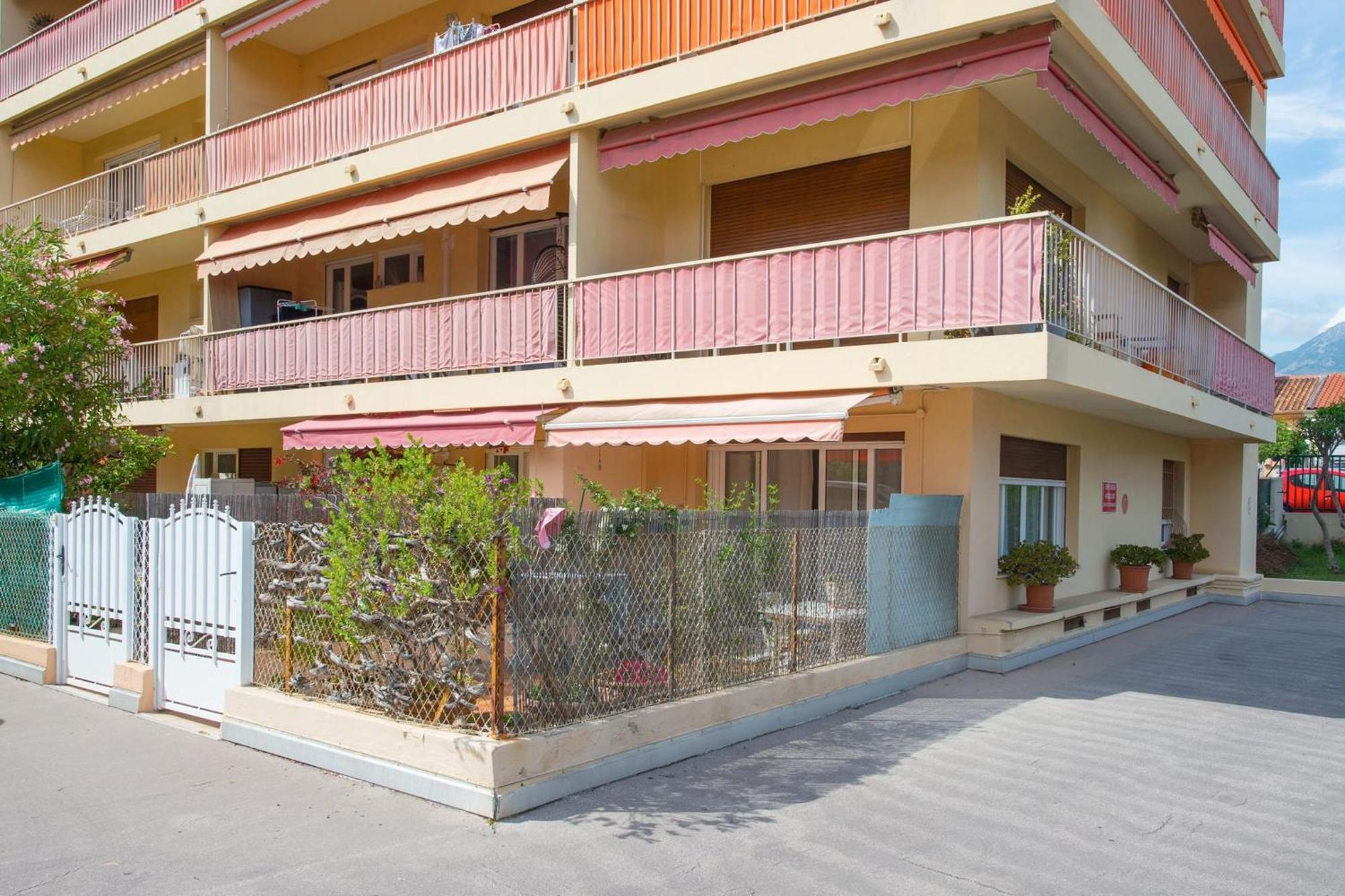 Appartement Carnoles Pres Des Plages Roquebrune-Cap-Martin Exterior photo